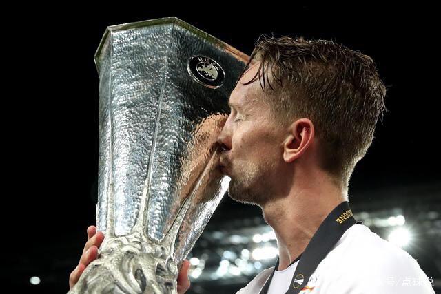 周琦6投6中砍12分5板 他仍是中国男篮最稳的点